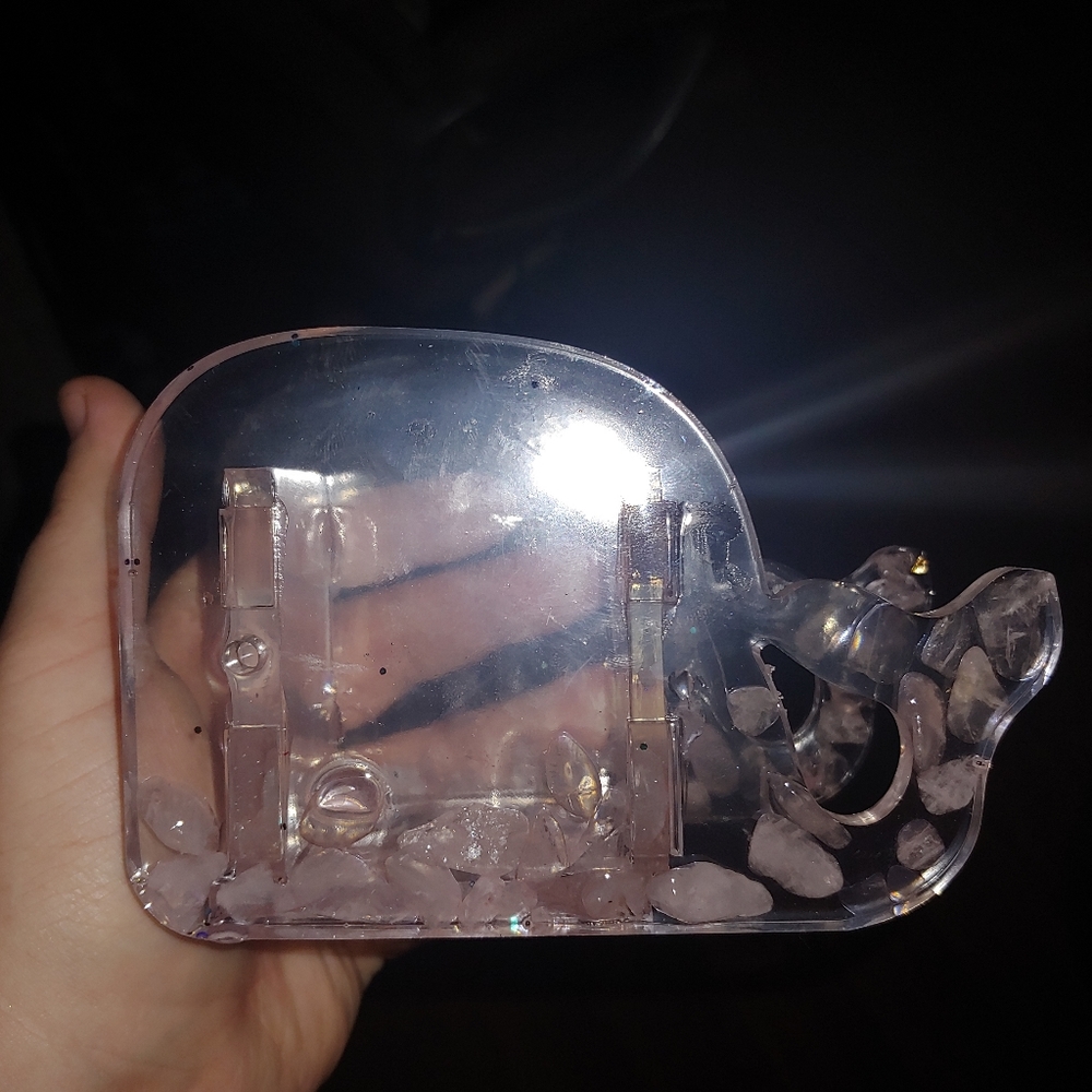 Rose quarts whale container